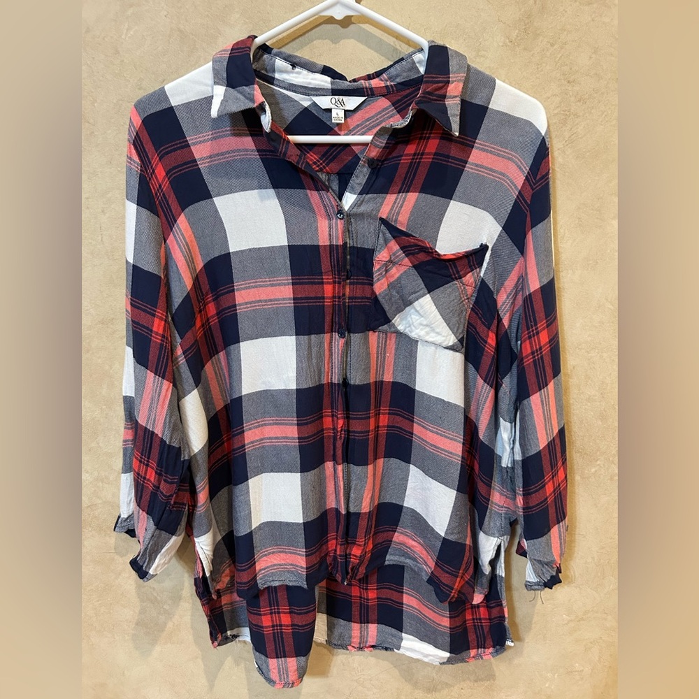 Q&A Red and Blue Plaid Button-Up Shirt size large 3/4 loose sleeve